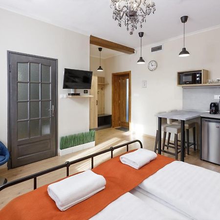 Anova Apartman Gyula Exteriér fotografie