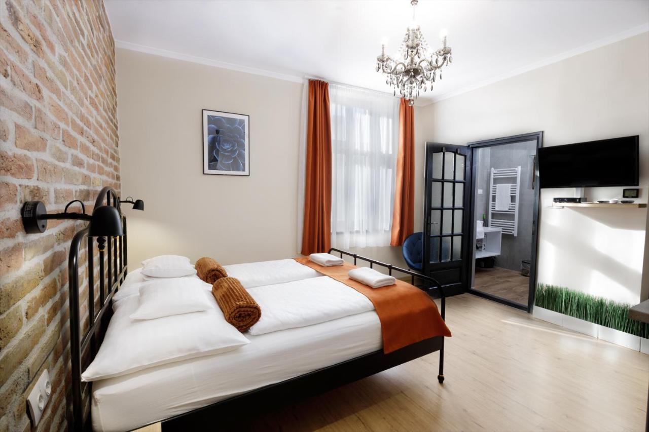 Anova Apartman Gyula Exteriér fotografie